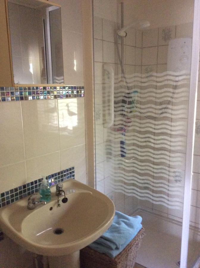 カイル・オブ・ロカルシュ Rasa Sayang Bed & Breakfast エクステリア 写真